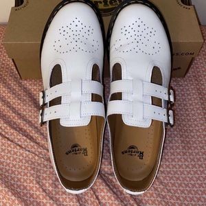 Dr. Martens 8065 Smooth Leather Mary Janes